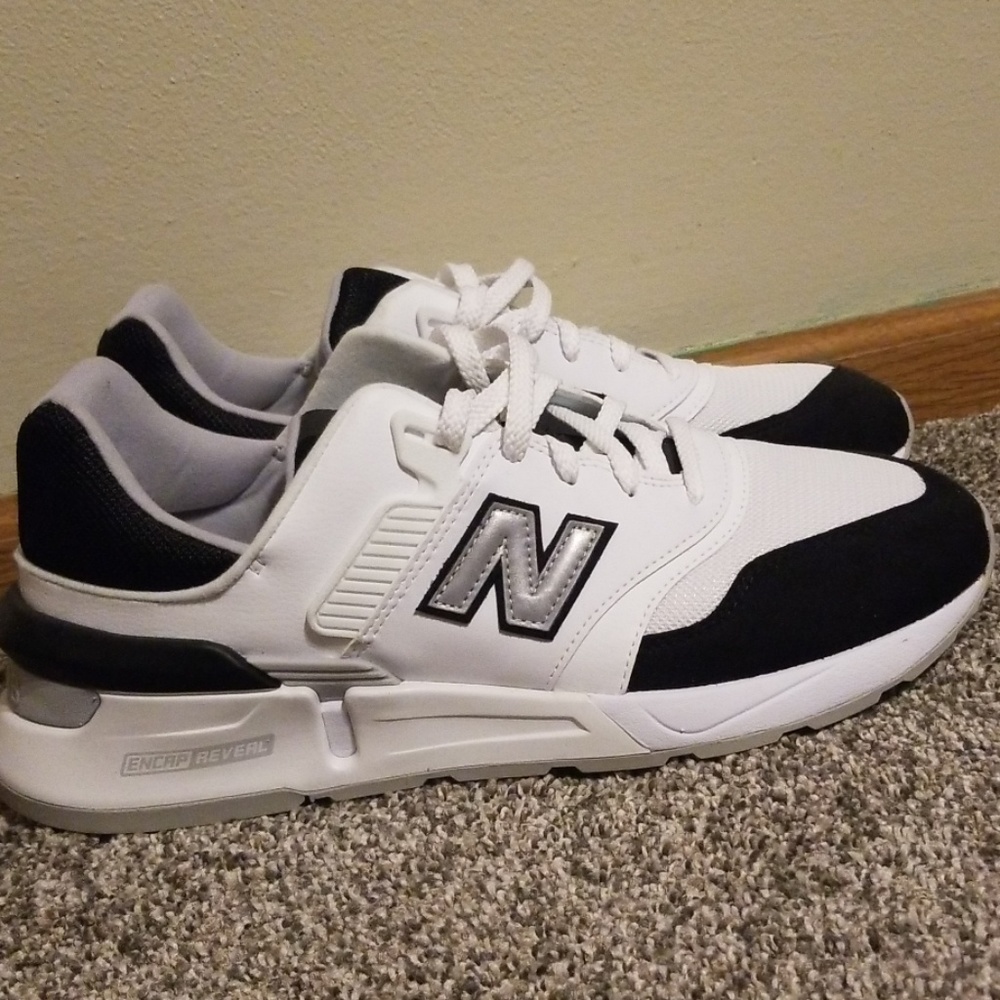 New Balance 997